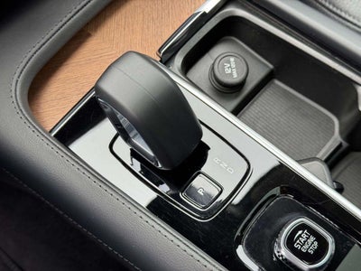 2023 Volvo XC90 B6 Plus 6-Seater