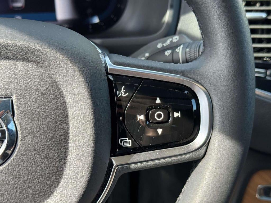 2023 Volvo XC90 B6 Plus 6-Seater