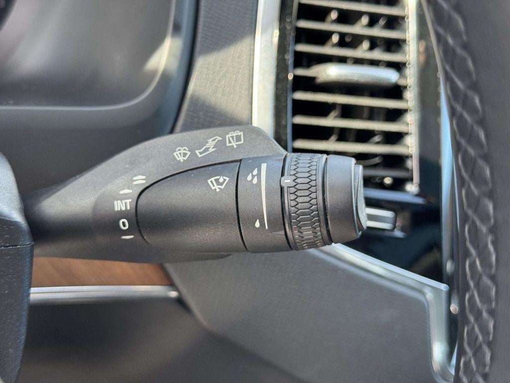 2023 Volvo XC90 B6 Plus 6-Seater