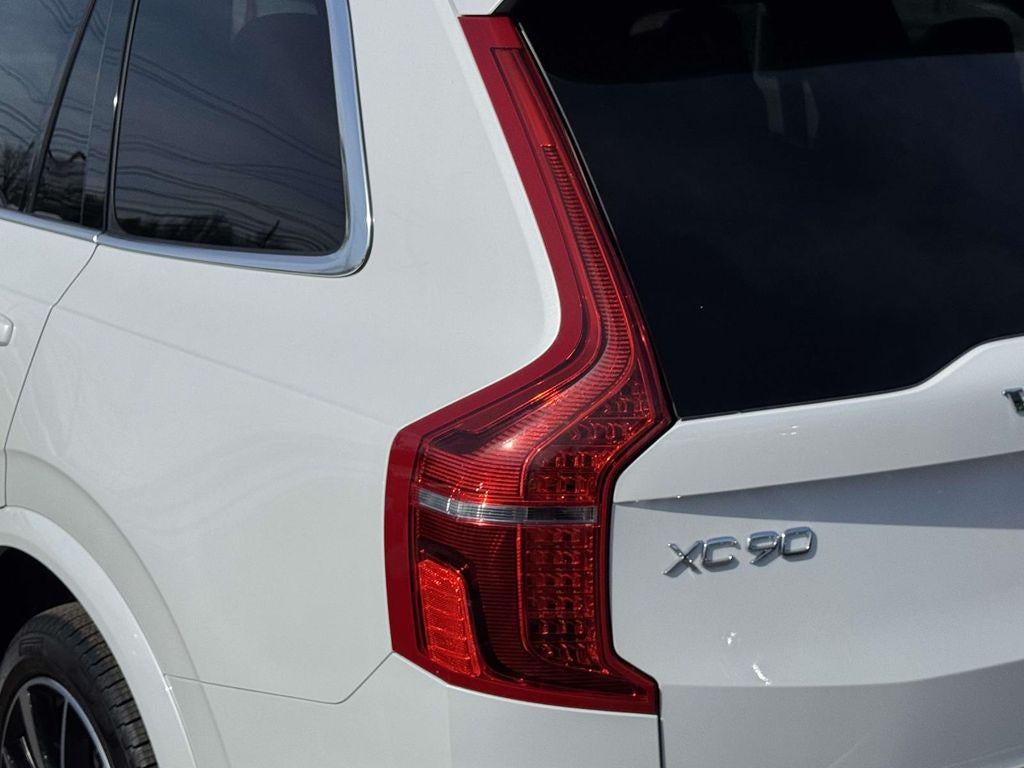 2023 Volvo XC90 B6 Plus 6-Seater