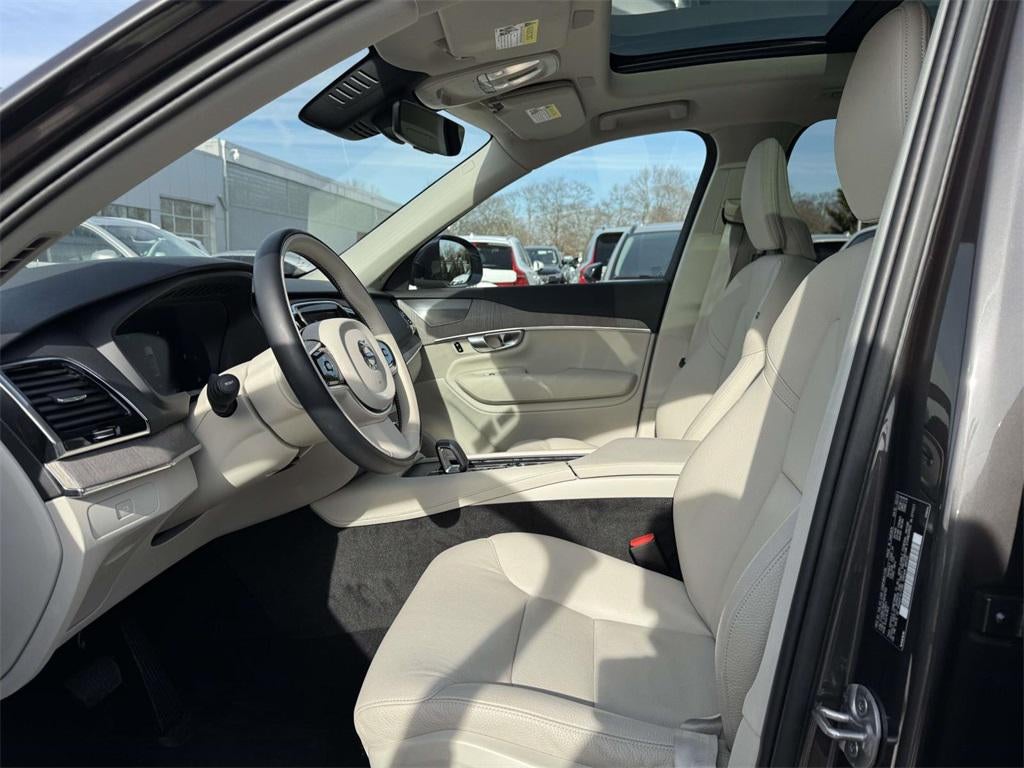 2023 Volvo XC90 B6 Plus 6-Seater