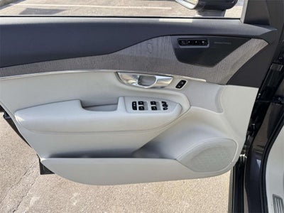 2023 Volvo XC90 B6 Plus 6-Seater