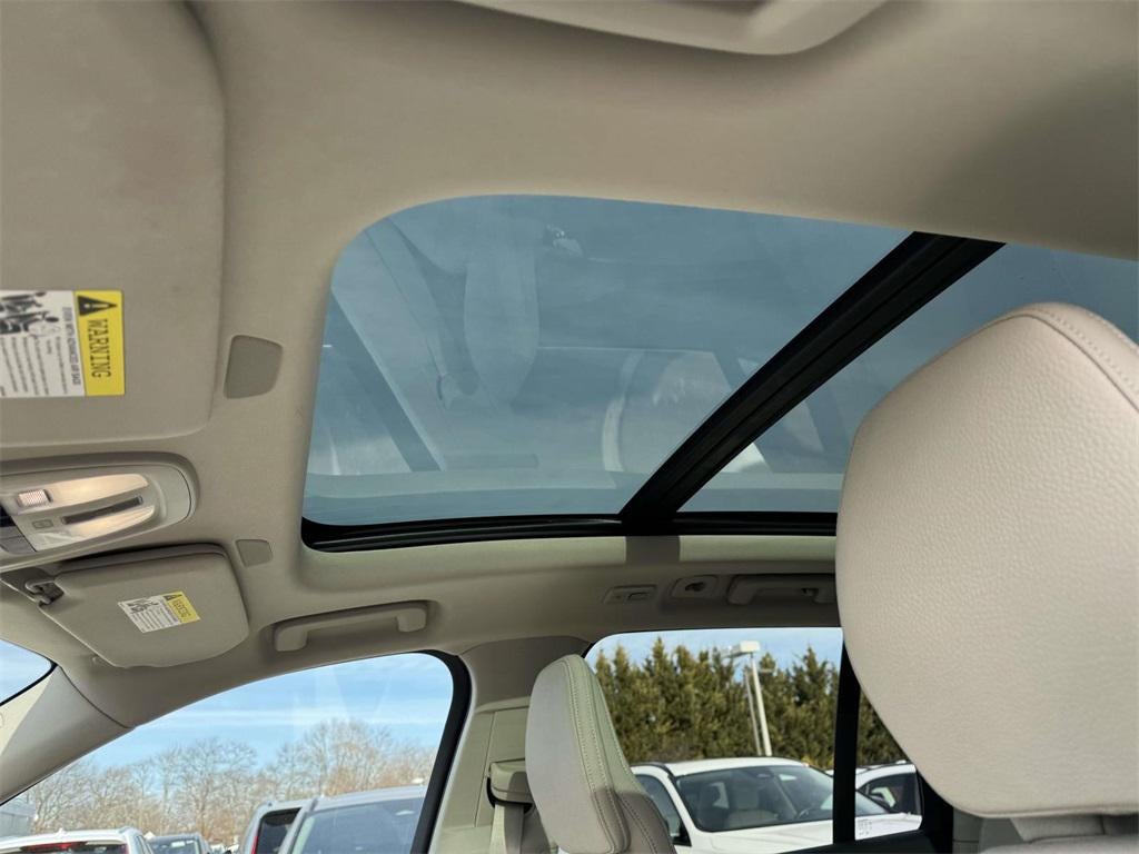 2023 Volvo XC90 B6 Plus 6-Seater