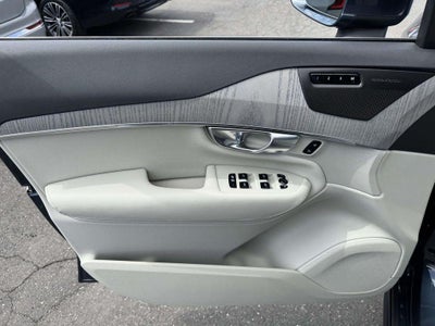 2025 Volvo XC90 B6 Plus 6-Seater