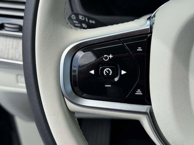 2025 Volvo XC90 B6 Plus 6-Seater