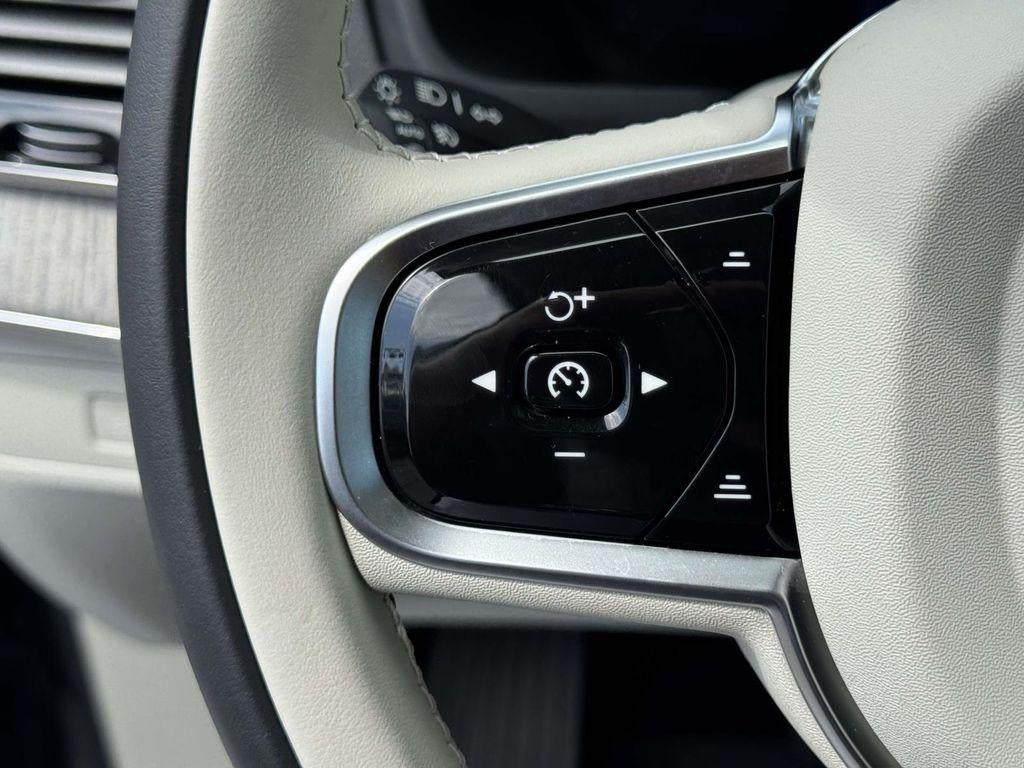 2025 Volvo XC90 B6 Plus 6-Seater