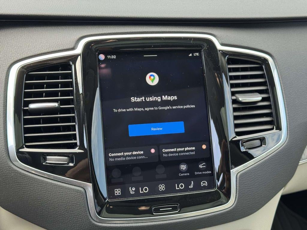 2025 Volvo XC90 B6 Plus 6-Seater