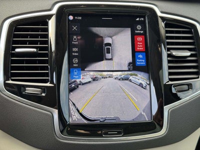 2025 Volvo XC90 B6 Plus 6-Seater