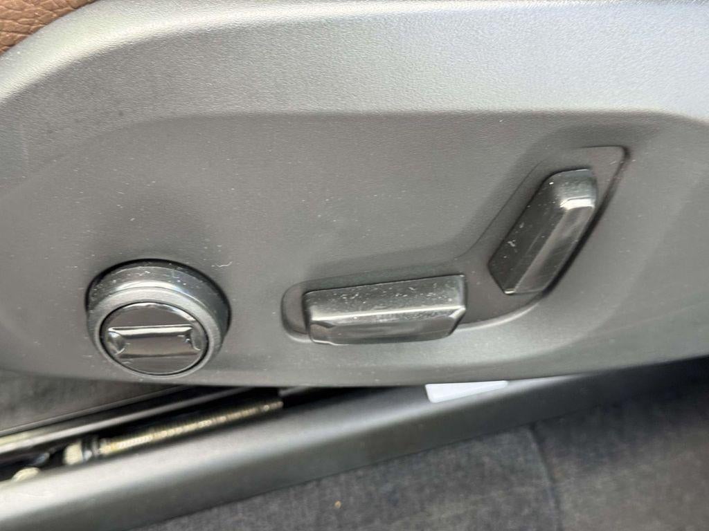 2024 Volvo XC90 B6 Plus Bright Theme 7-Seater