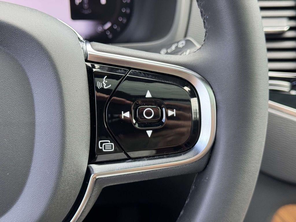 2024 Volvo XC90 B6 Plus Bright Theme 7-Seater