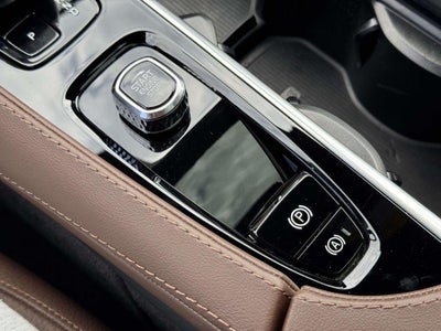 2024 Volvo XC90 B6 Plus Bright Theme 7-Seater