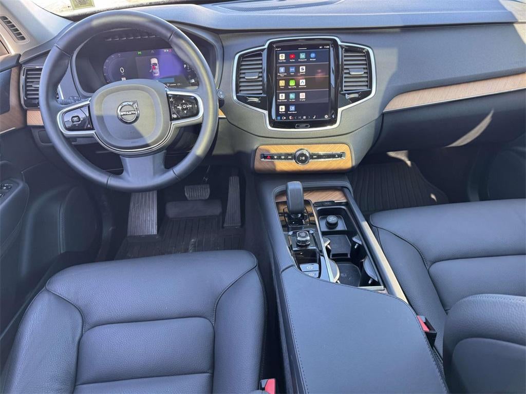 2025 Volvo XC90 B6 Plus 7-Seater