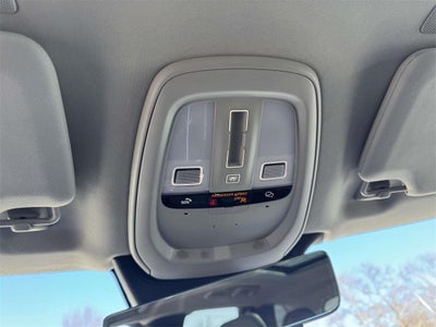 2025 Volvo XC90 B6 Plus 7-Seater