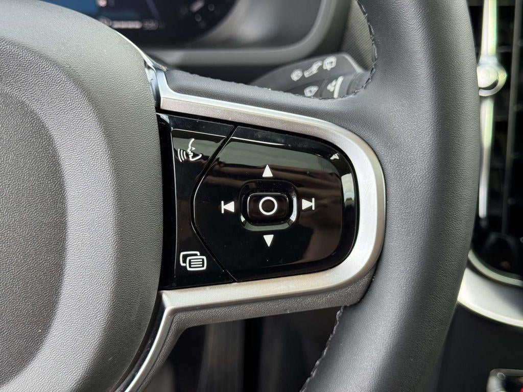2026 Volvo XC90 Plus, B6 AWD Gas (mild hybrid), Gasoline, Bright, 7 Seats