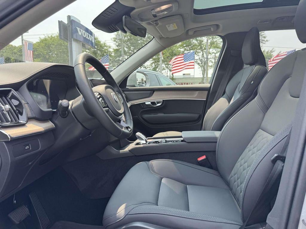 2026 Volvo XC90 Plus, B6 AWD Gas (mild hybrid), Gasoline, Bright, 7 Seats