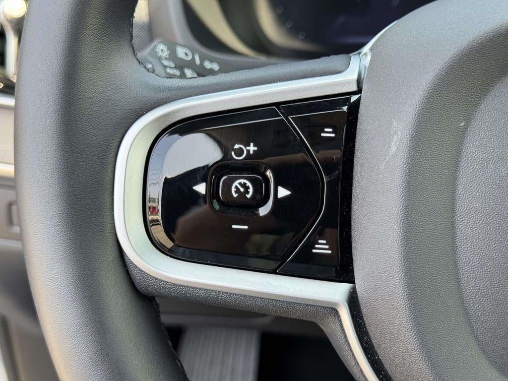 2026 Volvo XC90 Plus, B6 AWD Gas (mild hybrid), Gasoline, Bright, 7 Seats