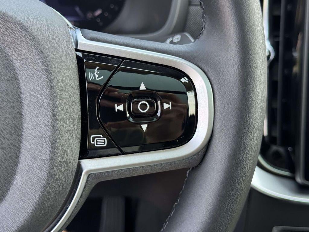 2026 Volvo XC90 Plus, B6 AWD Gas (mild hybrid), Gasoline, Bright, 7 Seats