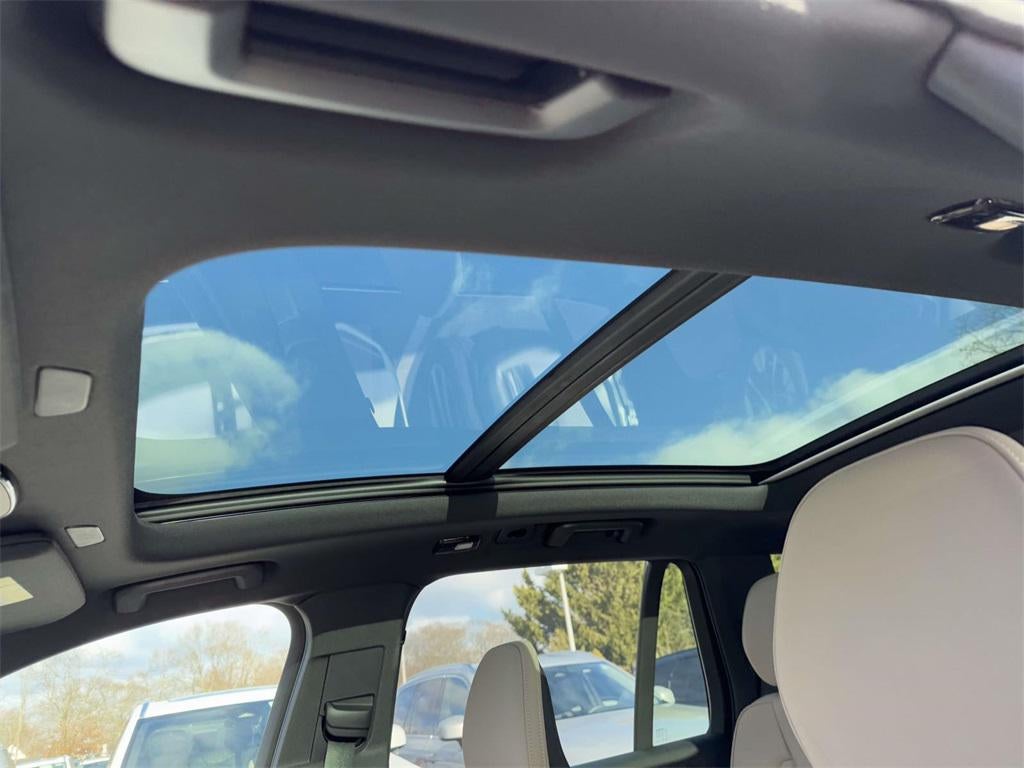 2026 Volvo XC90 Plus, B6 AWD Gas (mild hybrid), Gasoline, Bright, 7 Seats