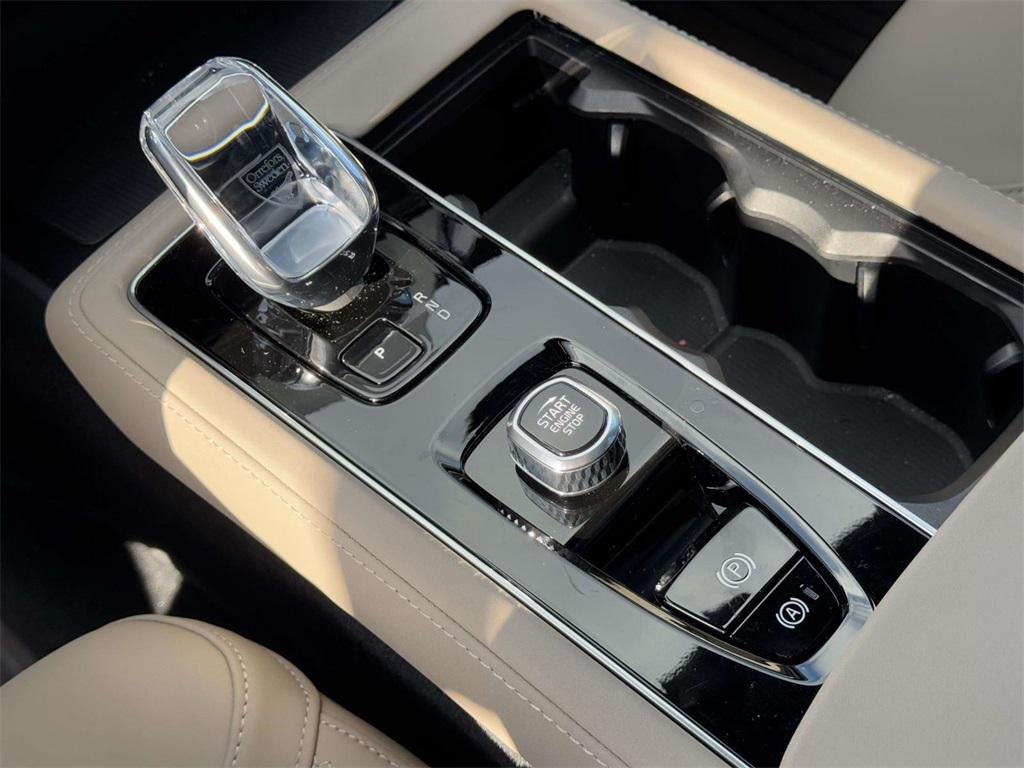 2026 Volvo XC90 Plus, B6 AWD Gas (mild hybrid), Gasoline, Bright, 7 Seats