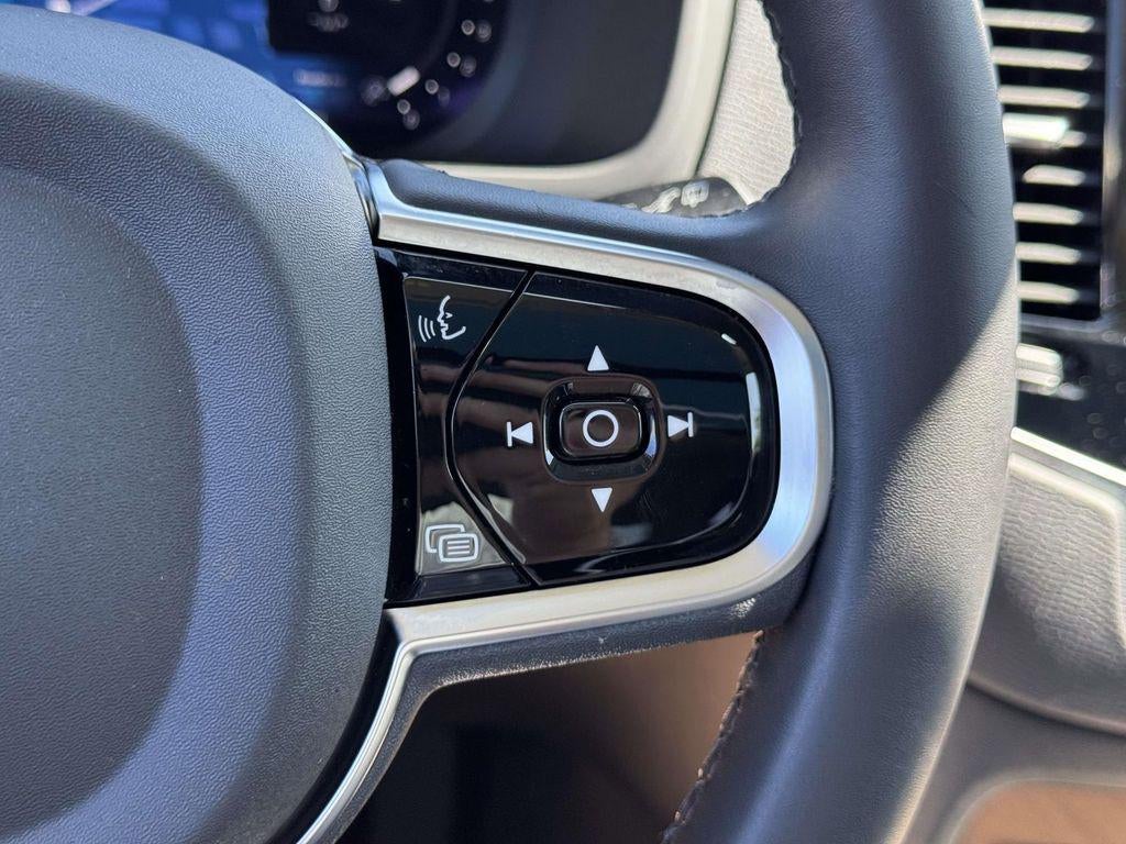 2024 Volvo XC90 B6 Plus Bright Theme 7-Seater