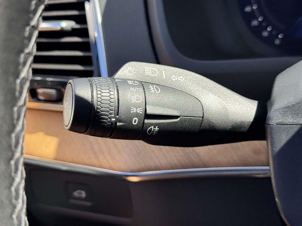 2024 Volvo XC90 B6 Plus Bright Theme 7-Seater
