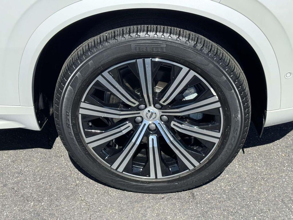2024 Volvo XC90 B6 Plus Bright Theme 7-Seater