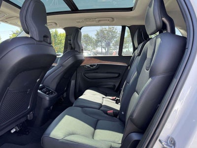 2024 Volvo XC90 B6 Plus Bright Theme 7-Seater