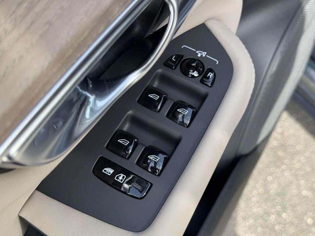2026 Volvo XC90 Plus, B6 AWD Gas (mild hybrid), Gasoline, Bright, 7 Seats