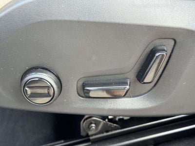 2026 Volvo XC90 Plus, B6 AWD Gas (mild hybrid), Gasoline, Bright, 7 Seats