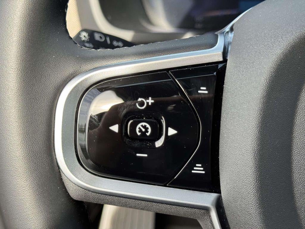 2026 Volvo XC90 Plus, B6 AWD Gas (mild hybrid), Gasoline, Bright, 7 Seats