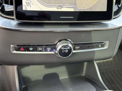 2026 Volvo XC90 Plus, B6 AWD Gas (mild hybrid), Gasoline, Bright, 7 Seats