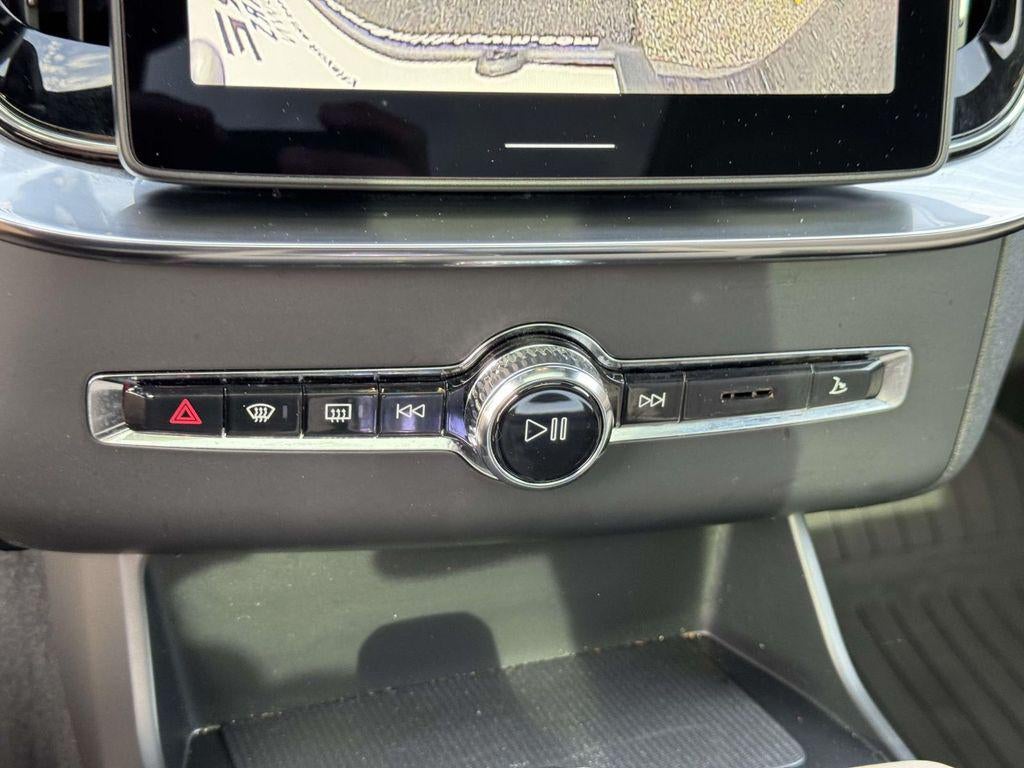2026 Volvo XC90 Plus, B6 AWD Gas (mild hybrid), Gasoline, Bright, 7 Seats