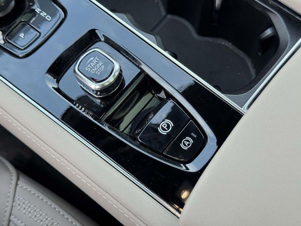 2026 Volvo XC90 Plus, B6 AWD Gas (mild hybrid), Gasoline, Bright, 7 Seats