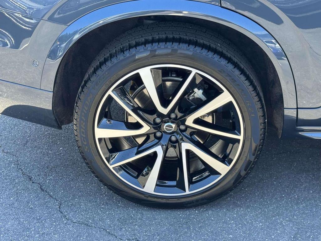 2024 Volvo XC90 B6 Plus Bright Theme 7-Seater