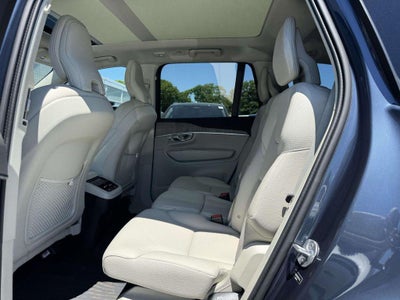 2024 Volvo XC90 B6 Plus Bright Theme 7-Seater