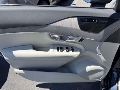 2024 Volvo XC90 B6 Plus Bright Theme 7-Seater