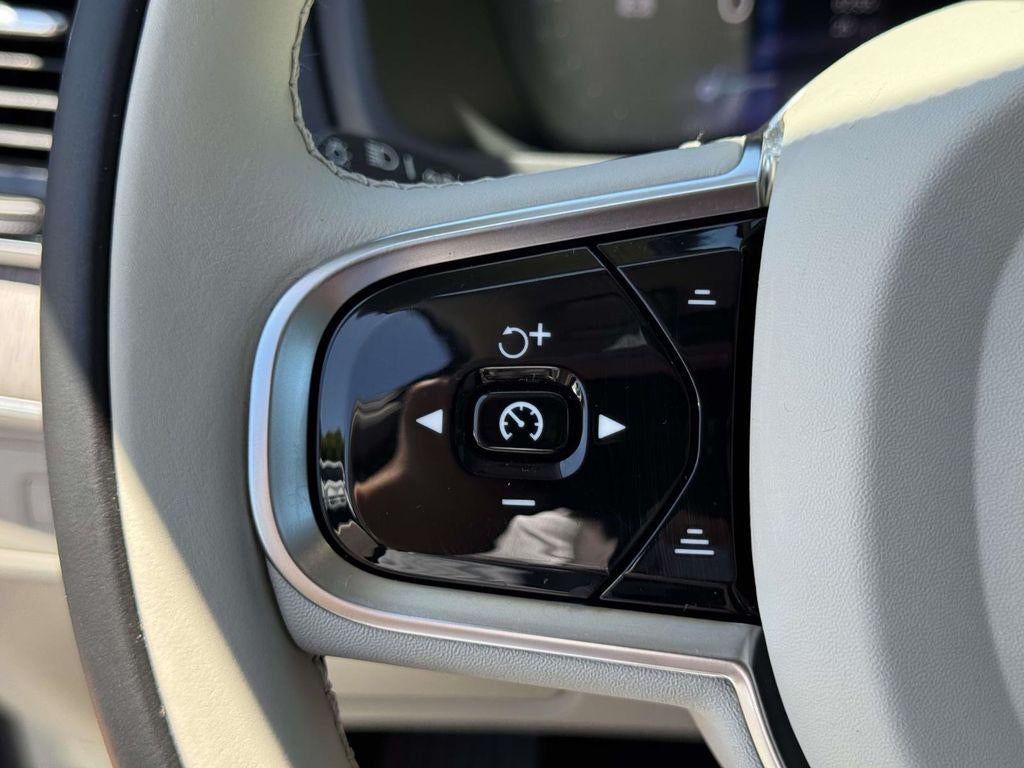 2024 Volvo XC90 B6 Plus Bright Theme 7-Seater