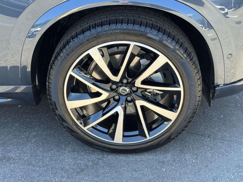 2024 Volvo XC90 B6 Plus Bright Theme 7-Seater