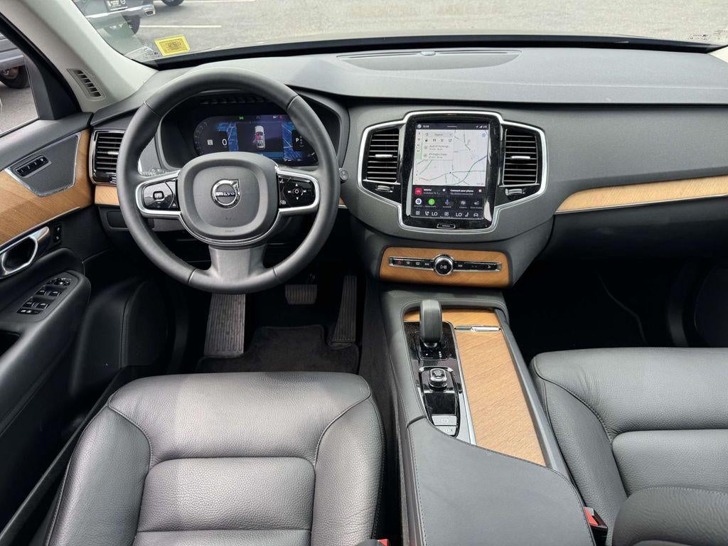 2025 Volvo XC90 B6 Plus 7-Seater