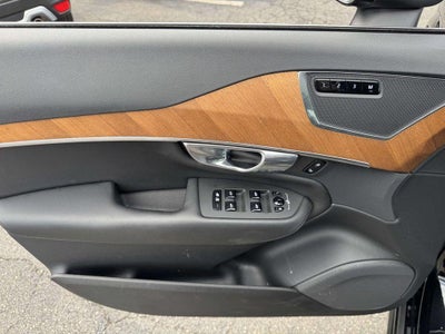 2025 Volvo XC90 B6 Plus 7-Seater