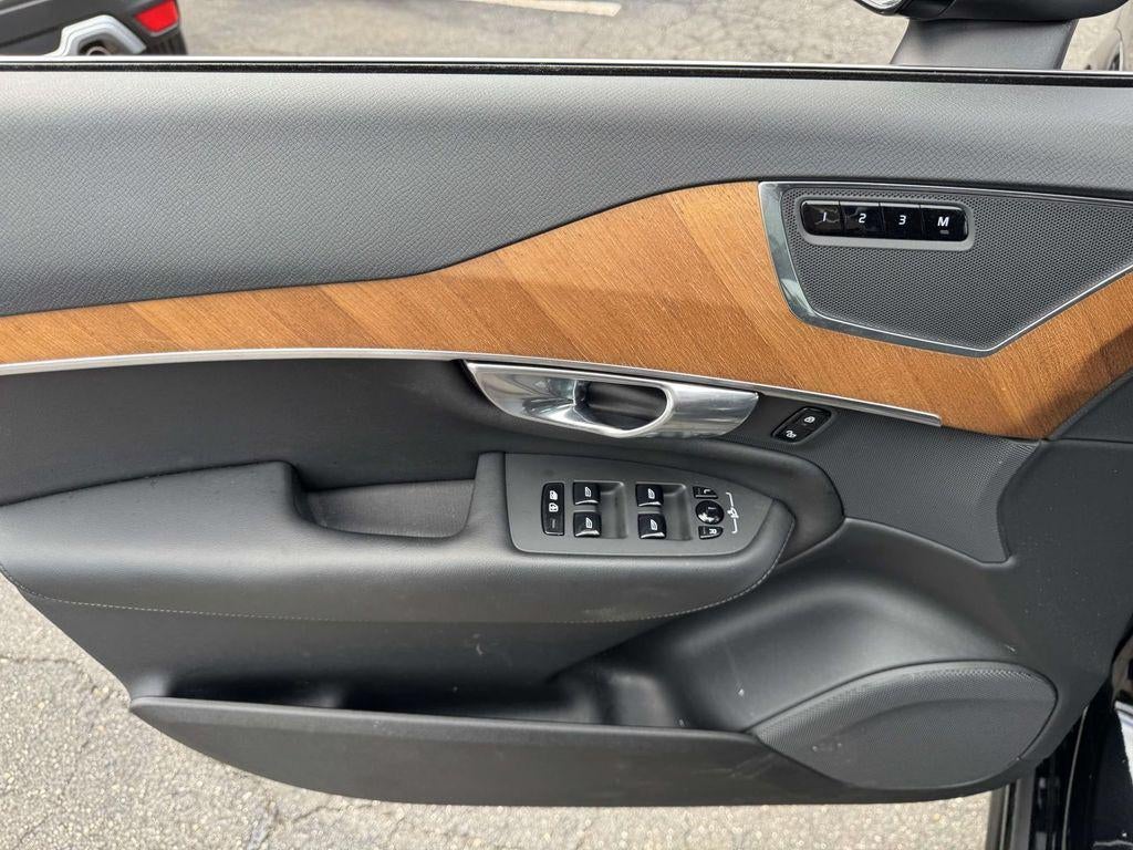 2025 Volvo XC90 B6 Plus 7-Seater