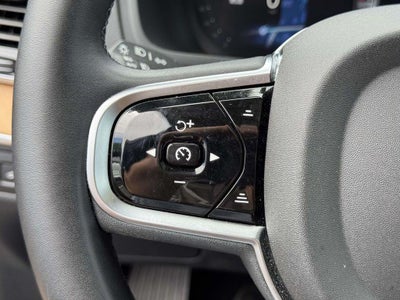 2025 Volvo XC90 B6 Plus 7-Seater