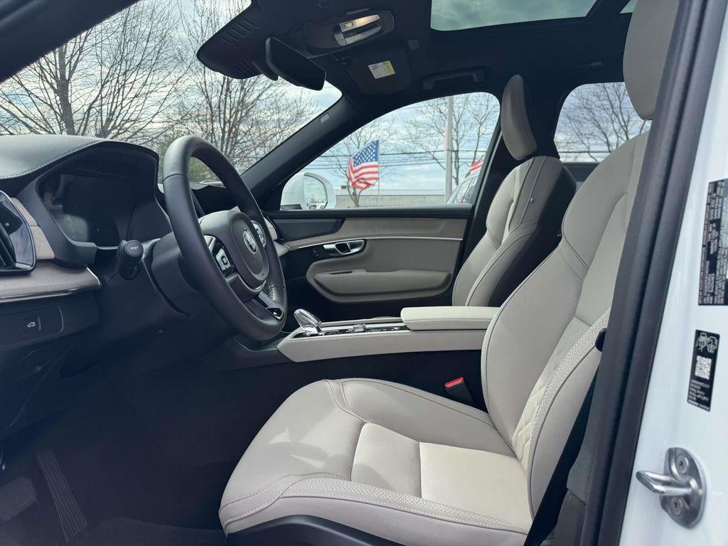 2026 Volvo XC90 Plus, B6 AWD Gas (mild hybrid), Gasoline, Bright, 7 Seats