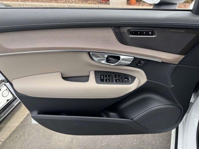 2026 Volvo XC90 Plus, B6 AWD Gas (mild hybrid), Gasoline, Bright, 7 Seats