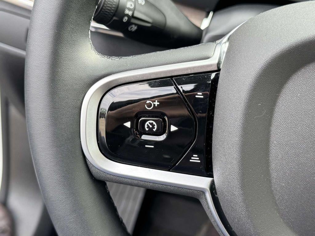 2026 Volvo XC90 Plus, B6 AWD Gas (mild hybrid), Gasoline, Bright, 7 Seats