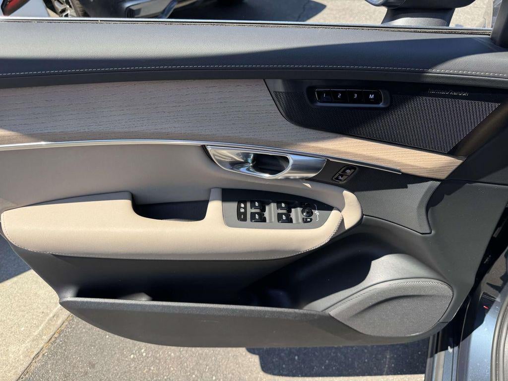 2026 Volvo XC90 Plus, B6 AWD Gas (mild hybrid), Gasoline, Bright, 7 Seats