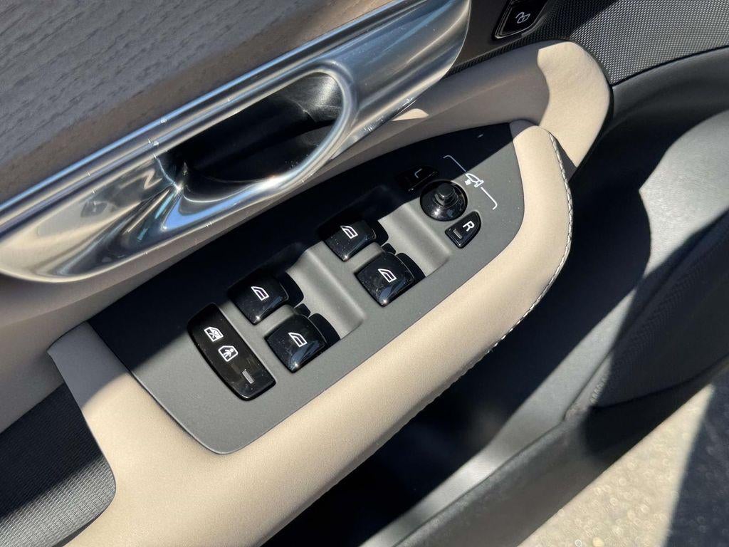 2026 Volvo XC90 Plus, B6 AWD Gas (mild hybrid), Gasoline, Bright, 7 Seats