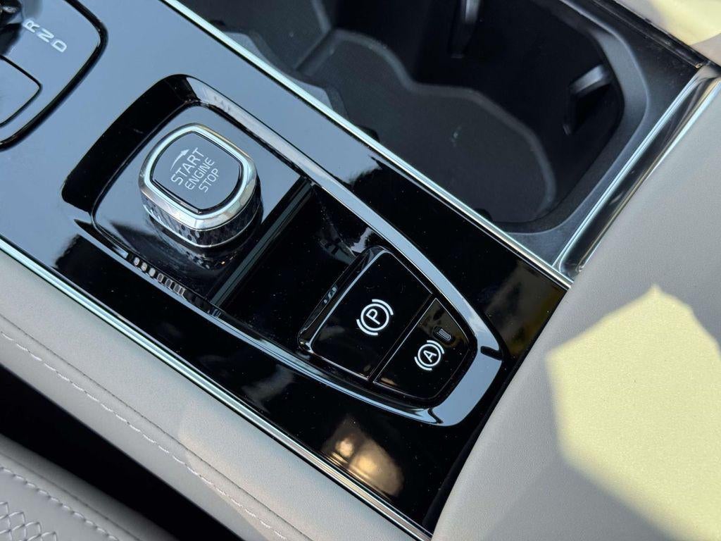 2026 Volvo XC90 Plus, B6 AWD Gas (mild hybrid), Gasoline, Bright, 7 Seats