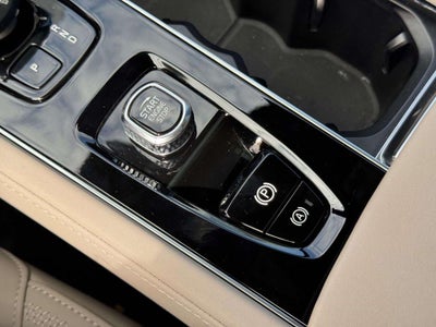 2026 Volvo XC90 Plus, B6 AWD Gas (mild hybrid), Gasoline, Bright, 7 Seats