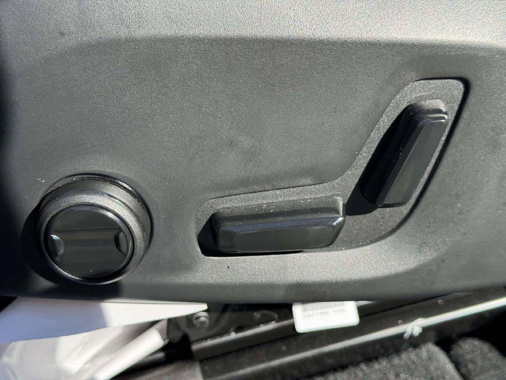 2026 Volvo XC90 Plus, B6 AWD Gas (mild hybrid), Gasoline, Bright, 7 Seats